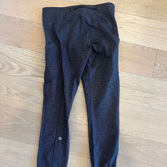 Lululemon Speed Up Tight *28" - Picture 4 of 6
